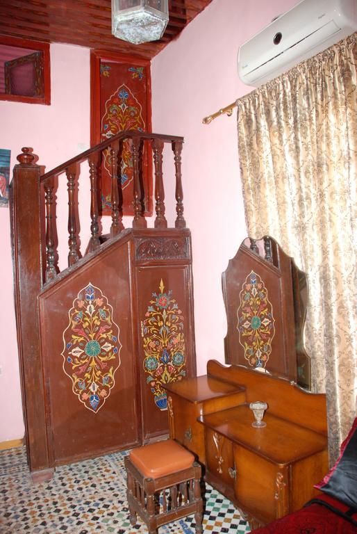 Riad La Source Bleue Fez Bagian luar foto