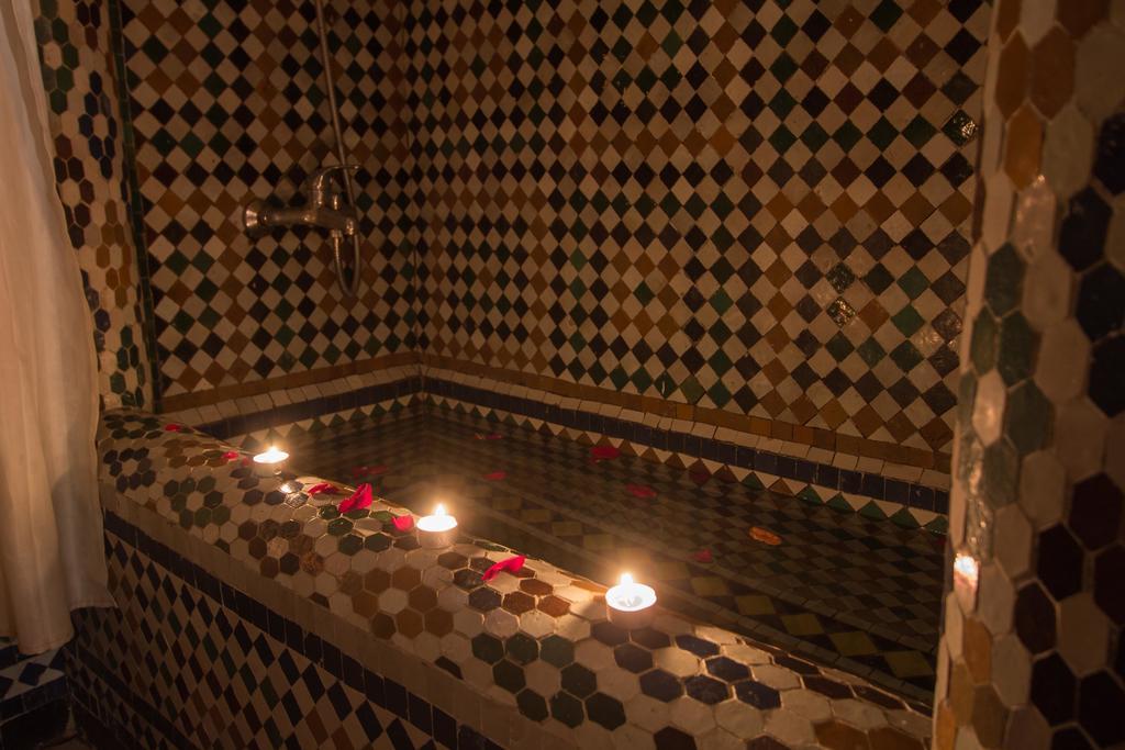 Riad La Source Bleue Fez Bagian luar foto