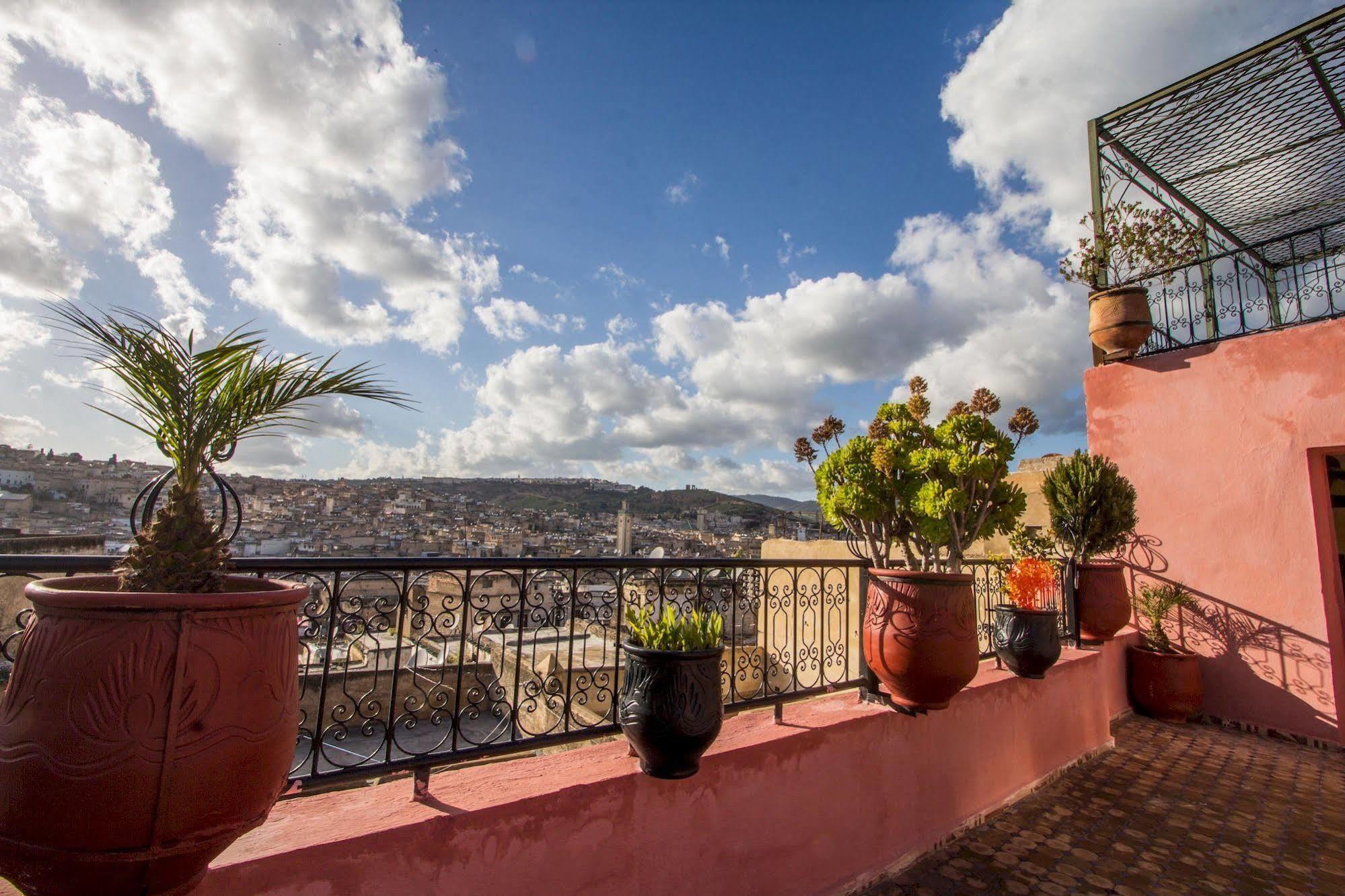 Riad La Source Bleue Fez Bagian luar foto